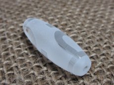 画像4: 彫刻水晶　宝瓶天珠 36mm (4)
