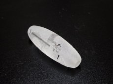 画像2: 彫刻水晶　五爪龍神天珠 30.5mm (2)